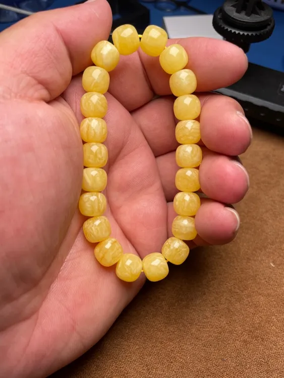 波罗的海满蜜鸡油黄虎皮纹老型手串