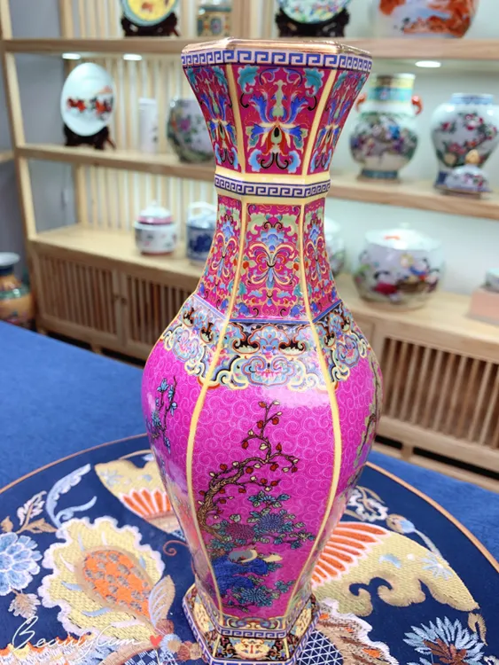 景德镇陶瓷紫色花鸟六方瓶