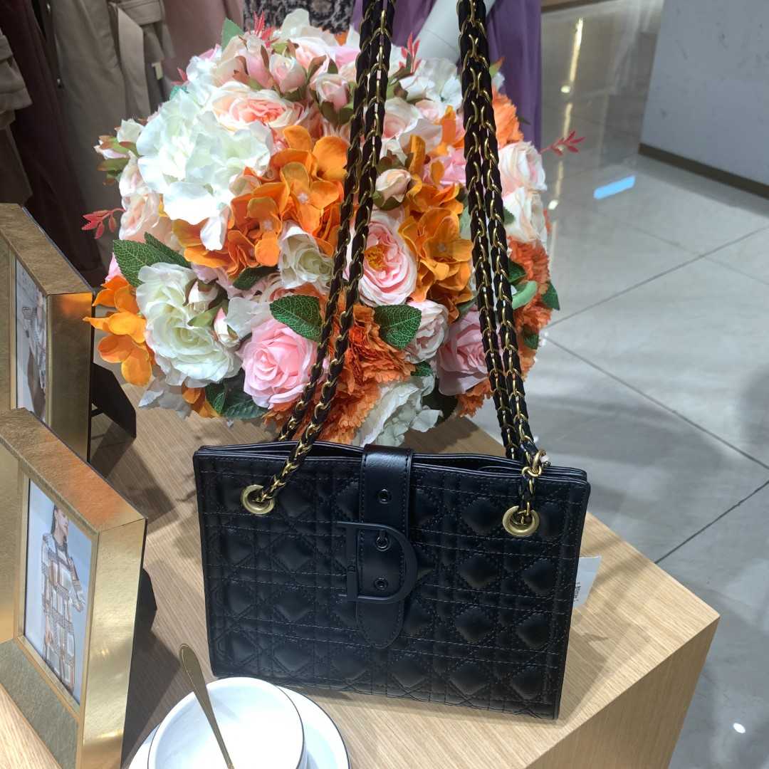 高斯雪岚百搭时尚新品女包链条包21510191