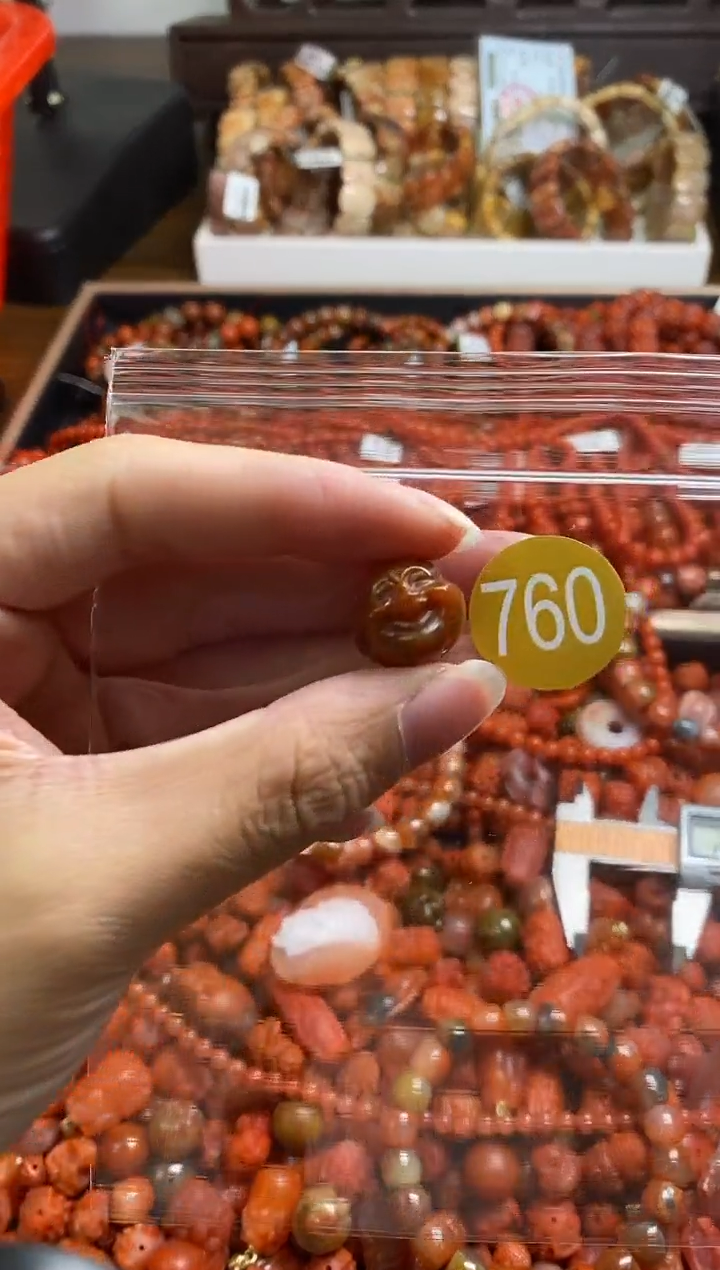 【闪购商品】南红玛瑙珠宝奇石未镶嵌760