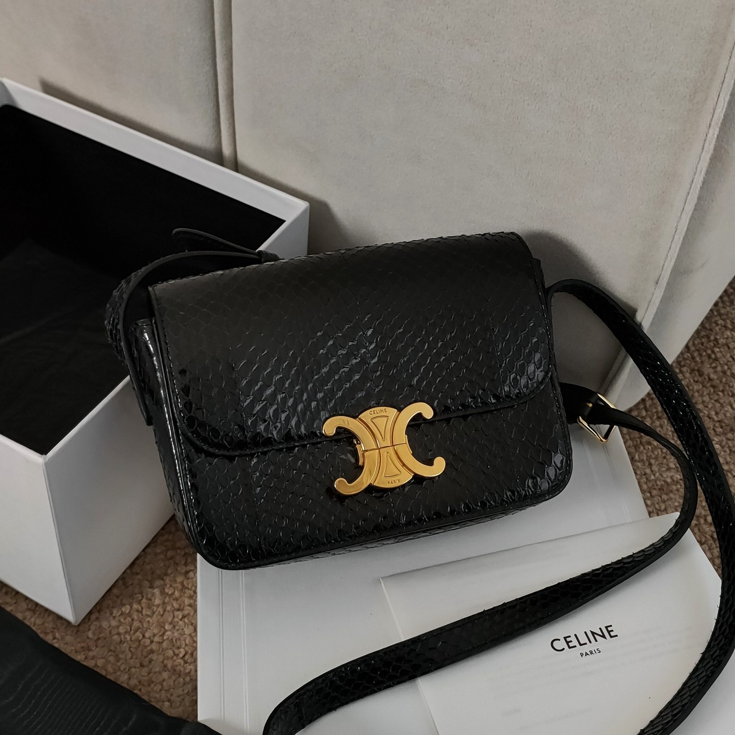 95新  Azul双旦特价-CELINE 黑金蛇皮nano凯旋门单肩斜挎包23773