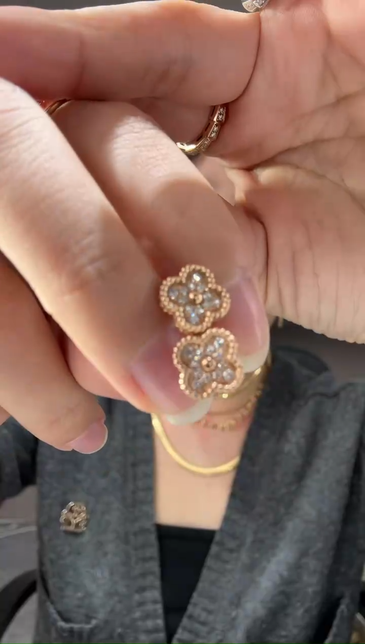 【闪购商品】钻石耳饰18K金镶嵌四叶草耳钉