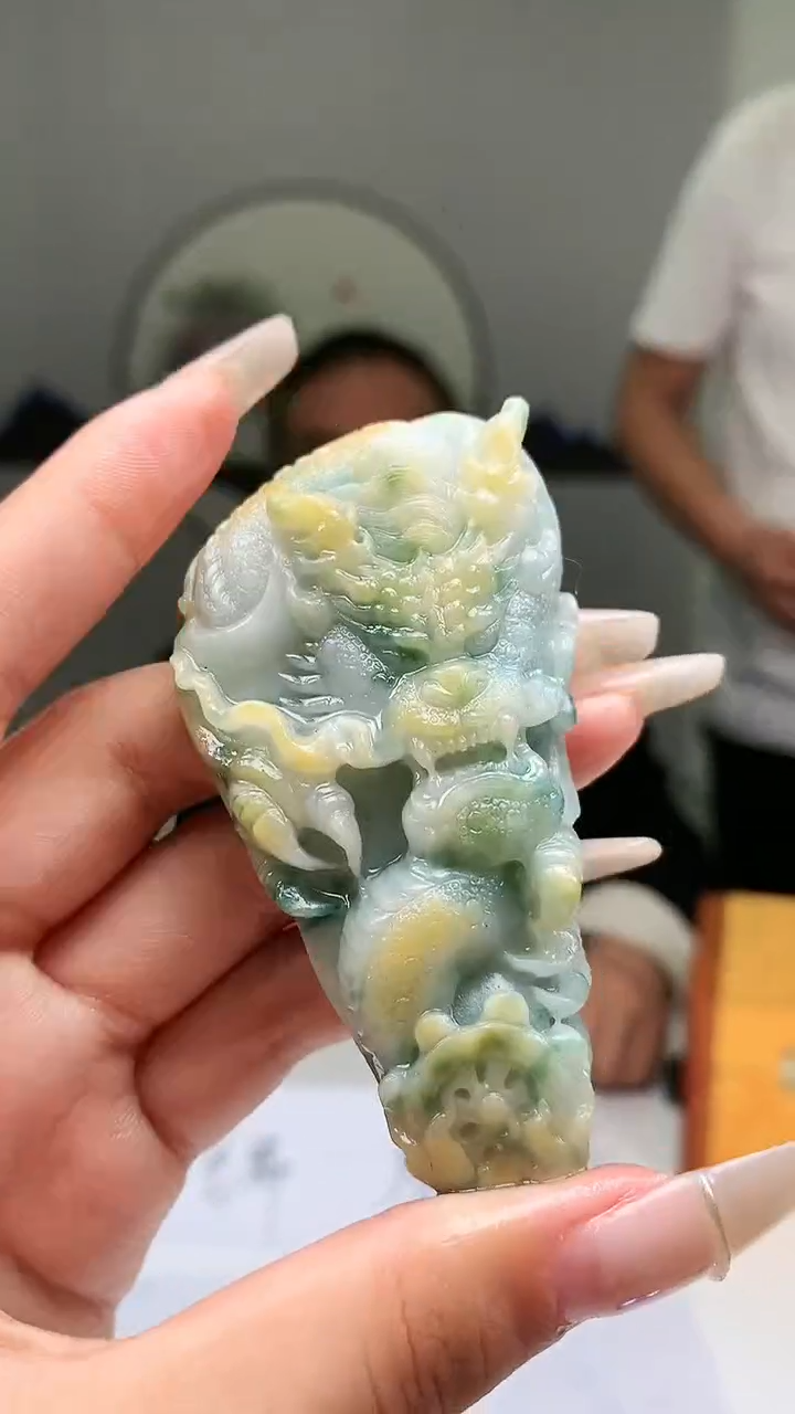 【闪购商品】定制翡翠未镶嵌4710xd-毛货盖章合影33龙牌