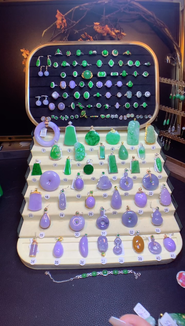 【闪购商品】翡翠颈饰18K金镶嵌1