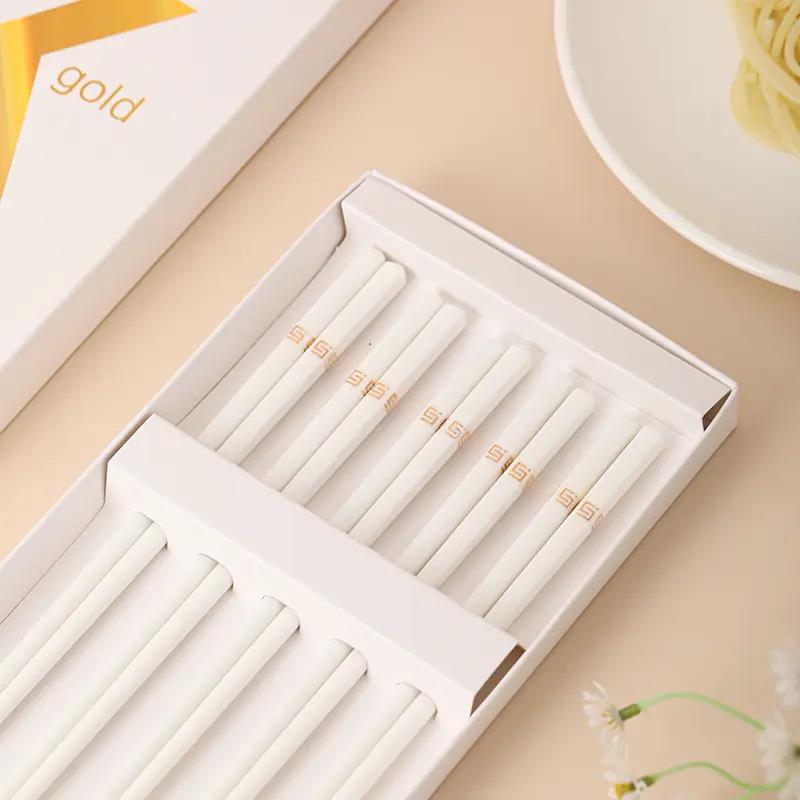 【新疆包邮】陶瓷筷子简约金礼盒装5双/装家用耐高温创意不易发霉