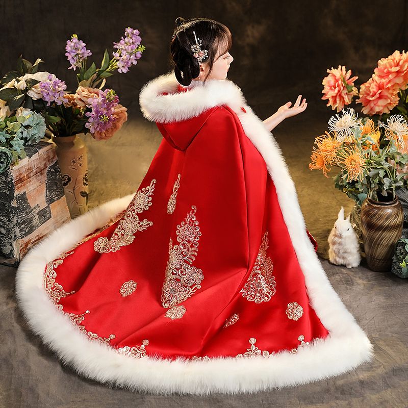 古装汉服披风女孩保暖斗篷披肩外套拜年服新年装洋气加绒加厚汉服