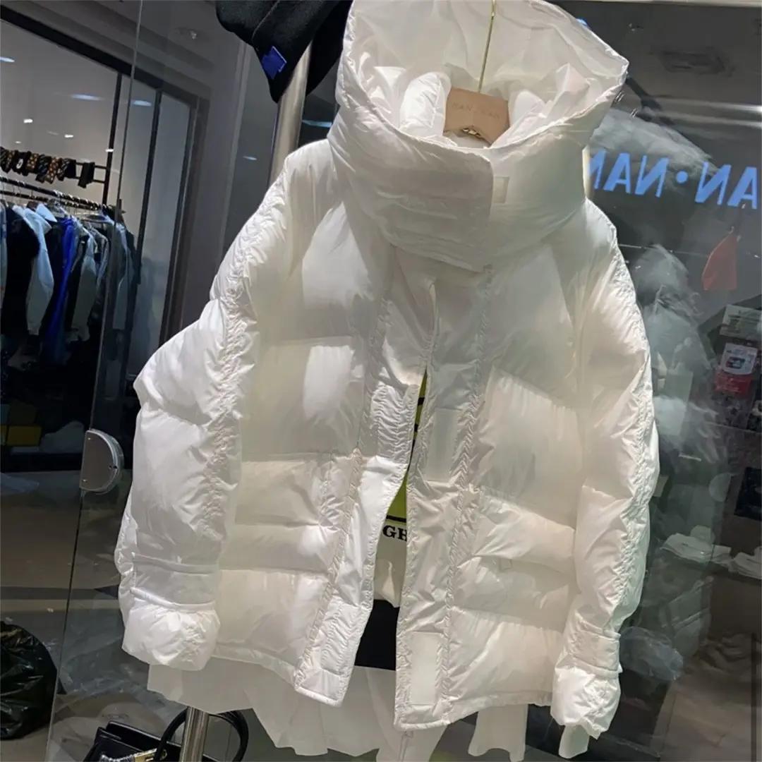 白色外套女休闲外穿设计感面包服显瘦爆款2023秋冬季白鸭绒羽绒服