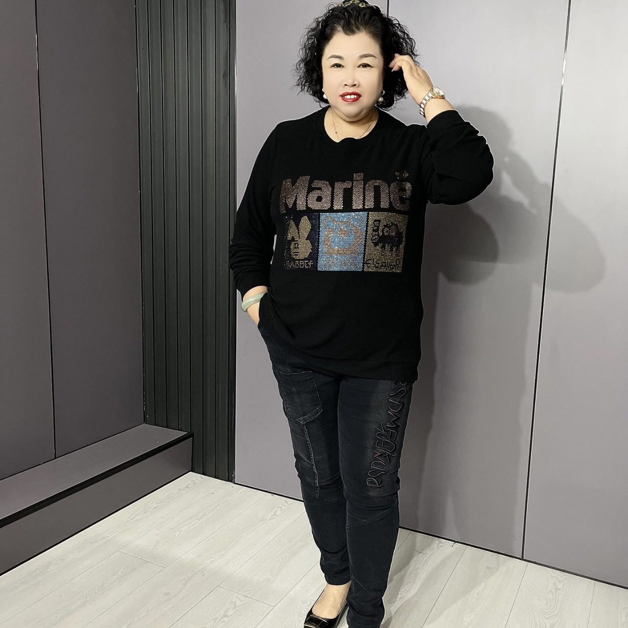 PZ2915秋季新款休闲大码烫钻字母时尚衫
