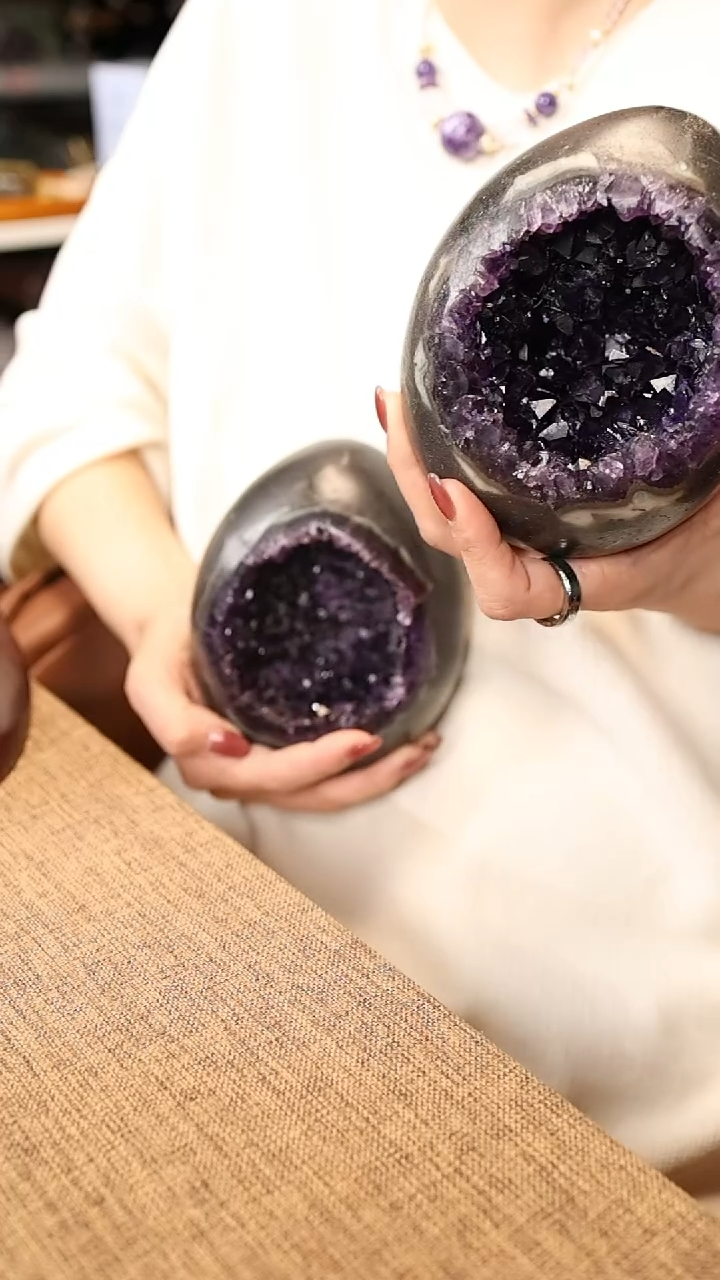 【闪购商品】水晶大型摆件（非配饰）未镶嵌晶洞多样性发一个