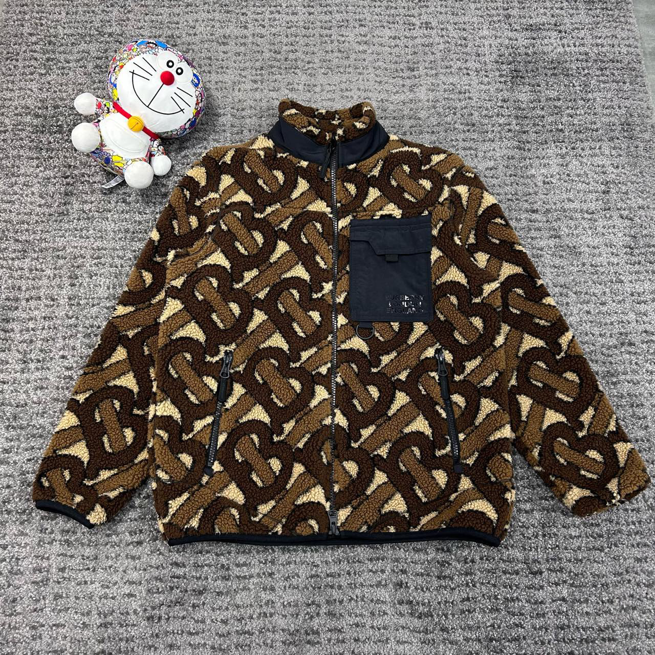 博柏利 Burberry TB满印泰迪外套 尺码/52 成色/全新存放 YH10581