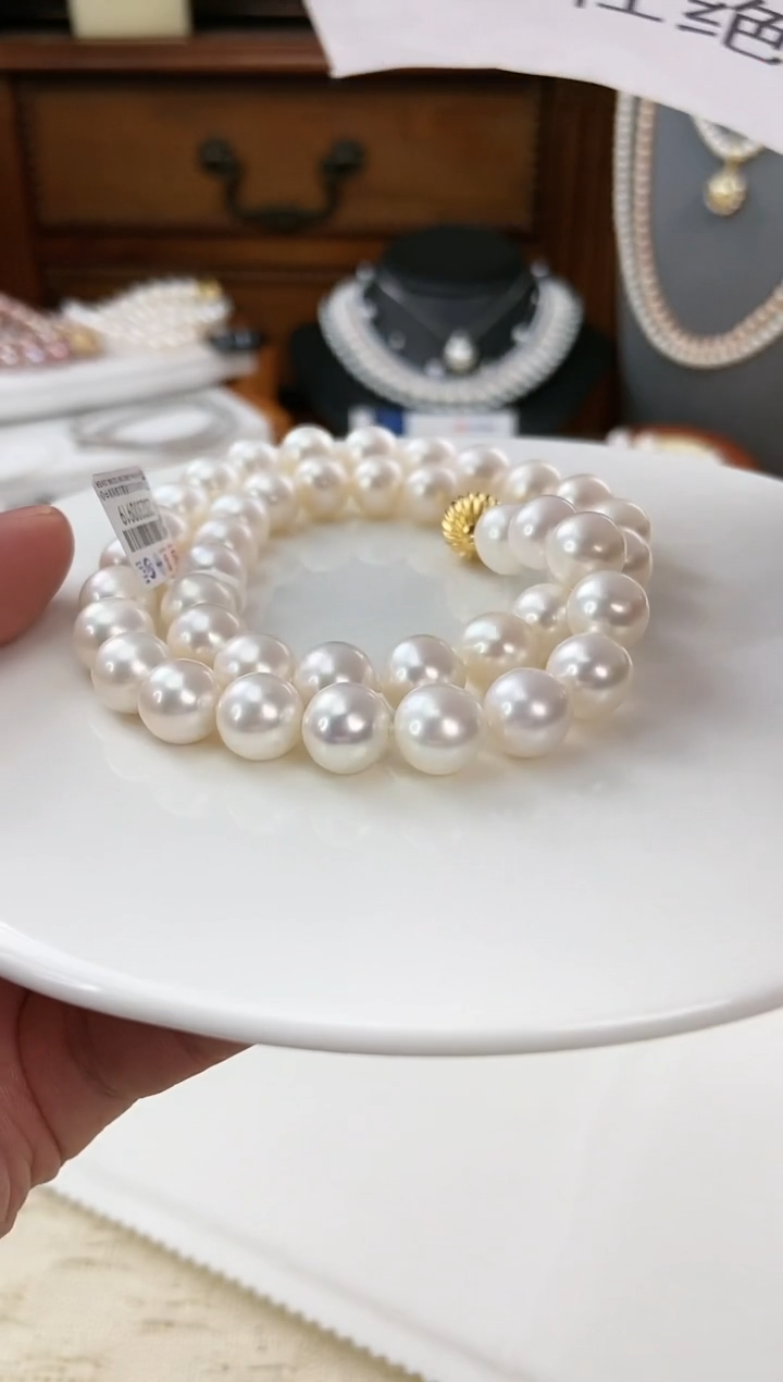 【闪购商品】淡水珍珠项链银S925镶嵌正圆无核极光10-11mm天然珍珠