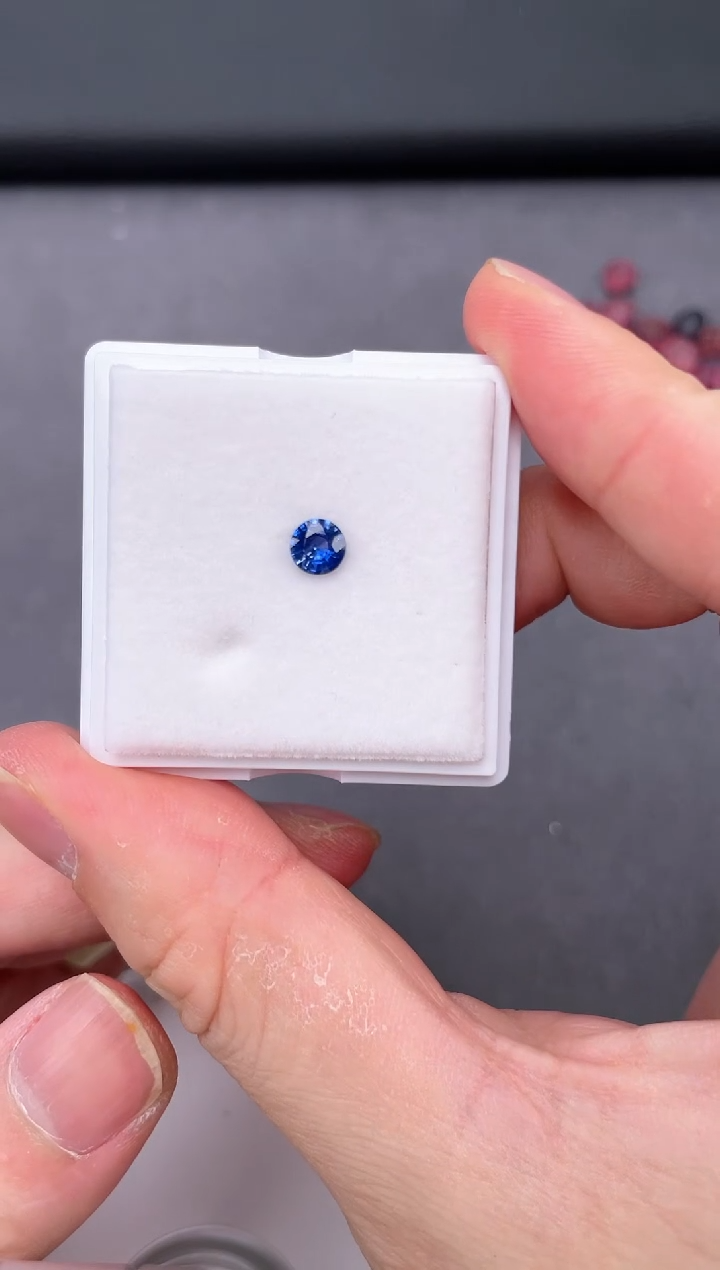 【闪购商品】蓝宝石皇家蓝未镶嵌0.5ct-017-多样性发-天然