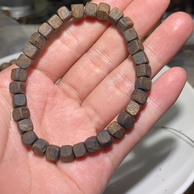 【闪购商品】沉香手串