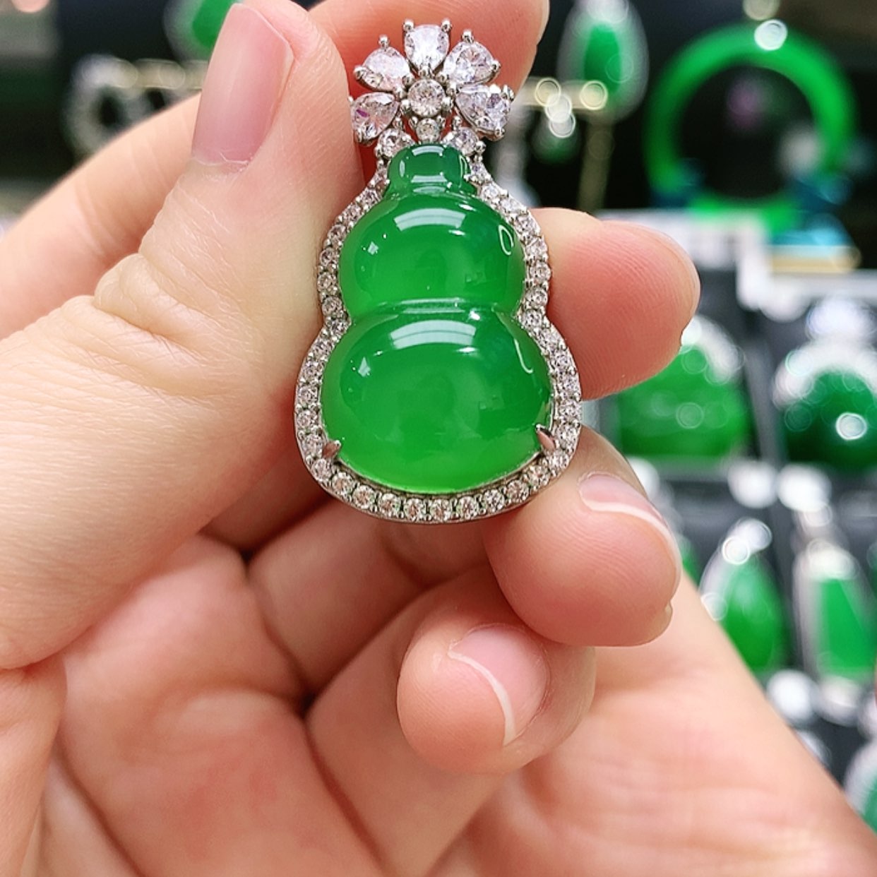 【闪购商品】玛瑙/玉髓吊坠银S925镶嵌