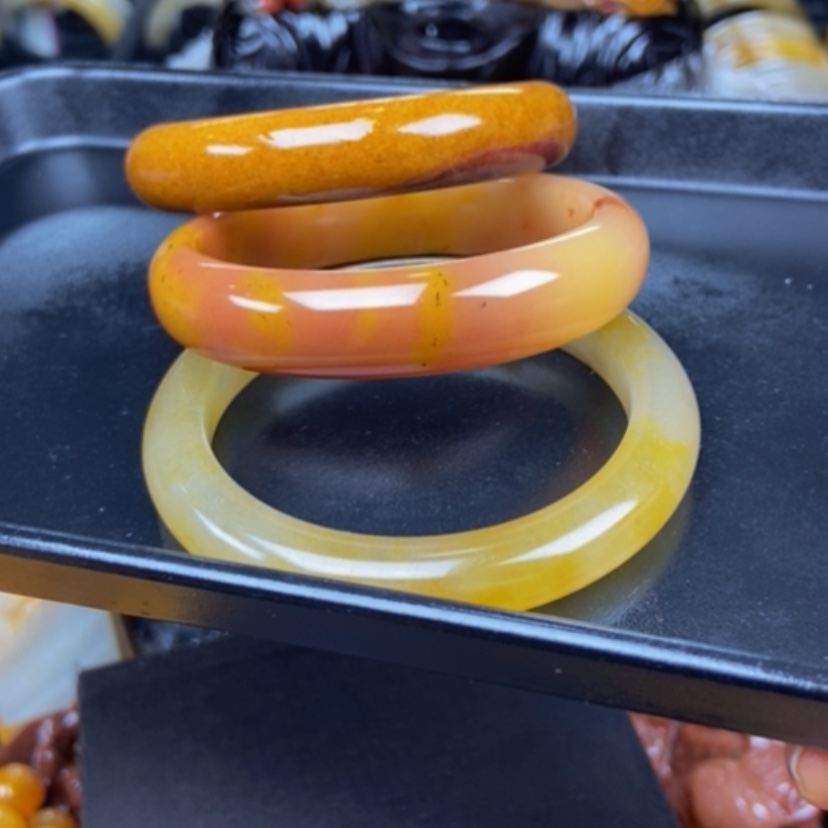 【闪购商品】石英质玉（黄龙玉）颈饰未镶嵌