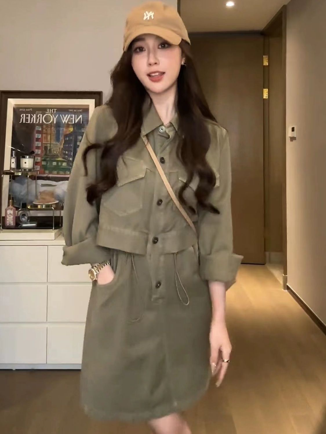 秋季复古显瘦小众休闲别致工装风中长款设计感连衣裙女