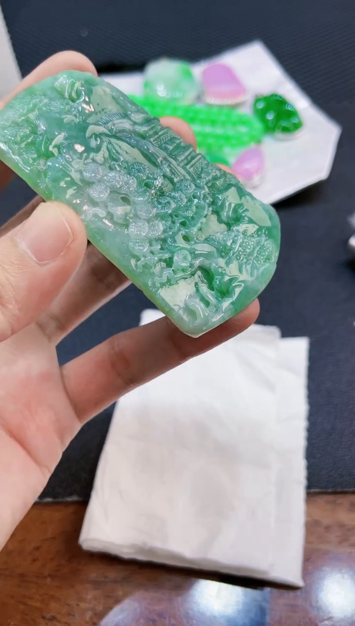 【闪购商品】翡翠吊坠未镶嵌1