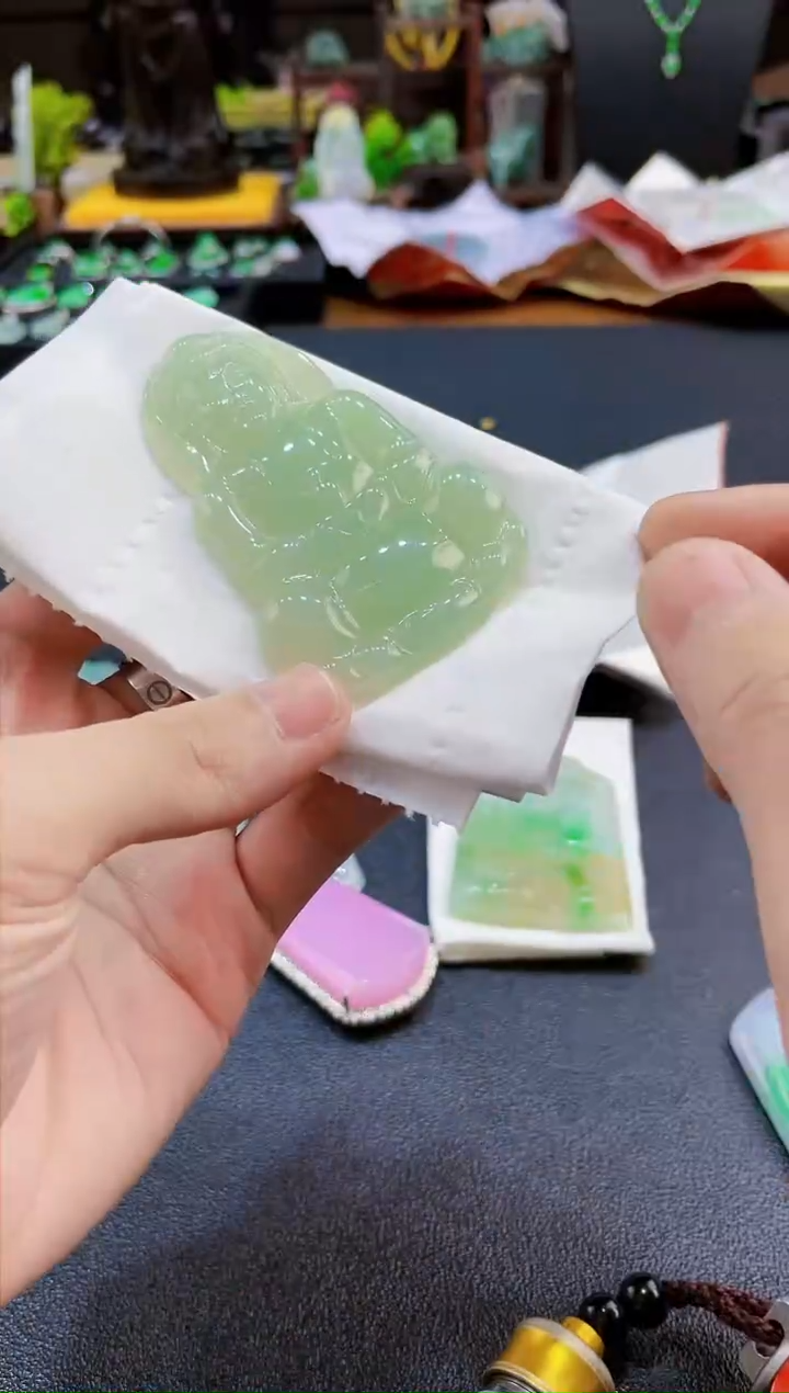 【闪购商品】翡翠吊坠未镶嵌1