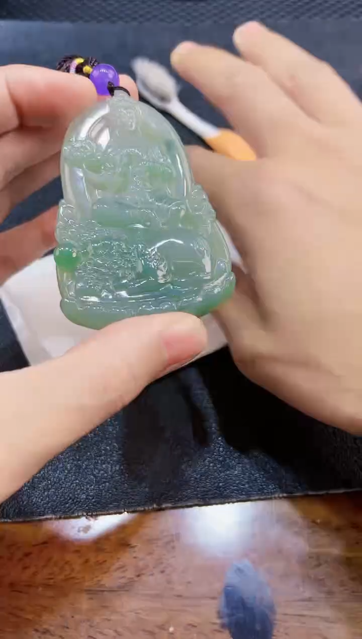 【闪购商品】翡翠吊坠未镶嵌1