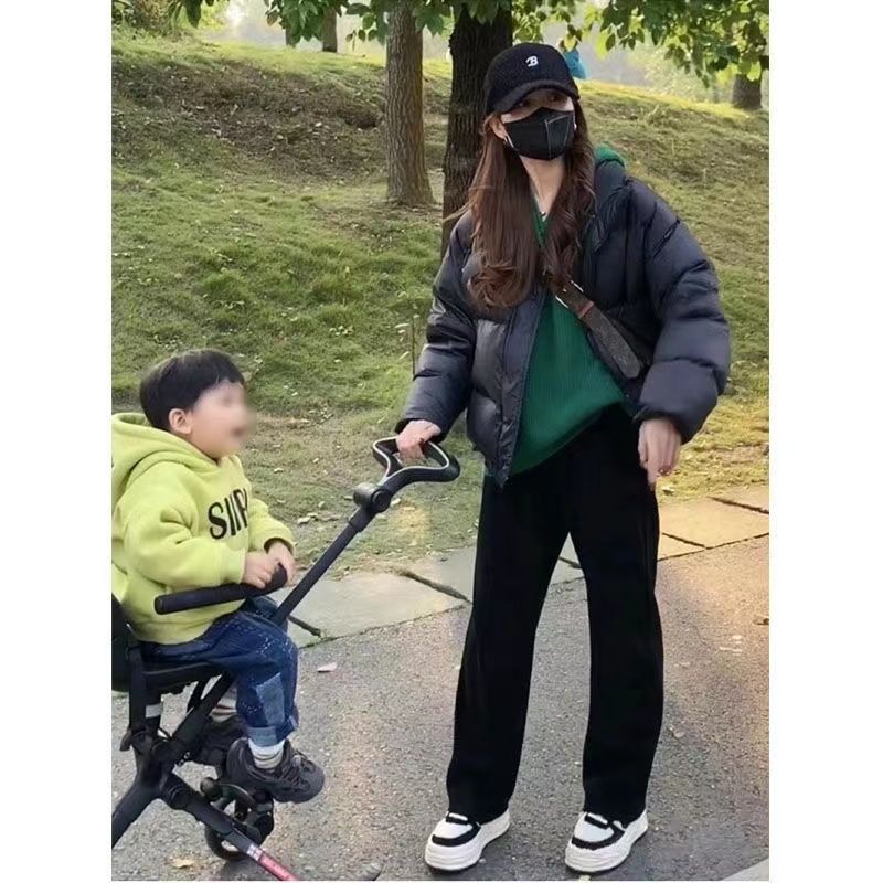 新款黑色洋气减龄羽绒服女短款面包服新款黑金鹅绒羽绒服外款款款