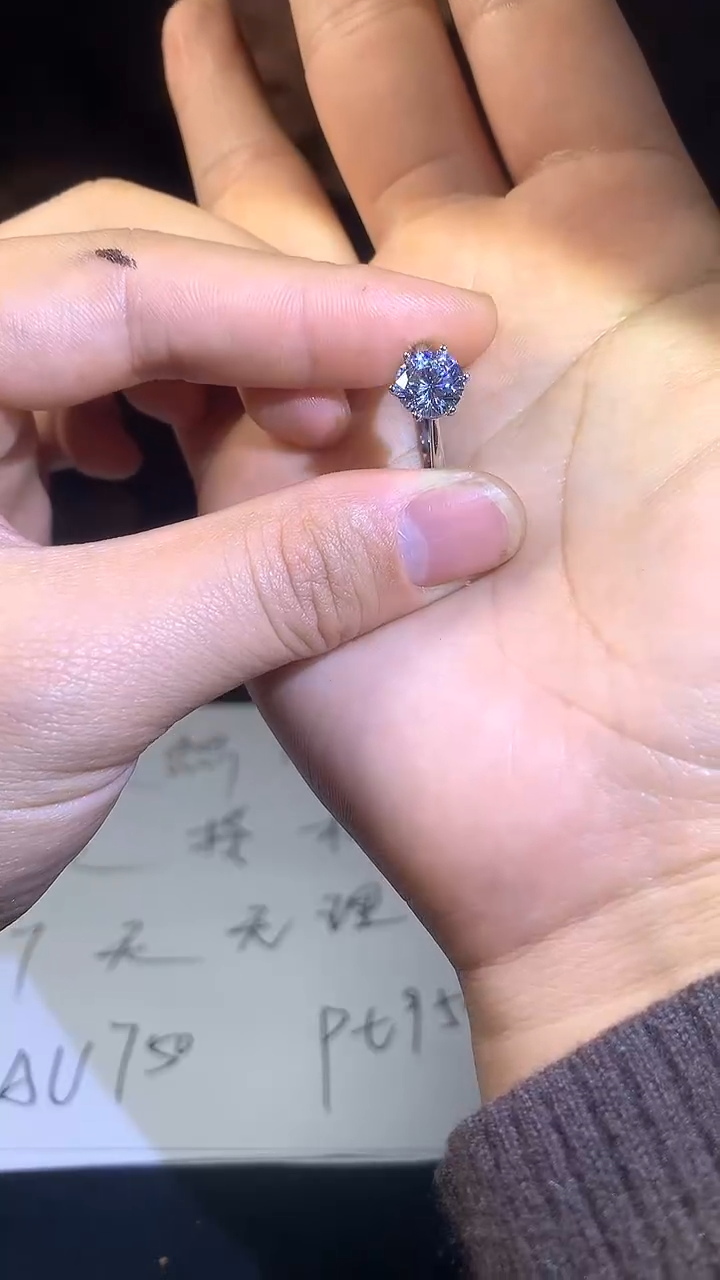 【闪购商品】南非周家六爪2ct