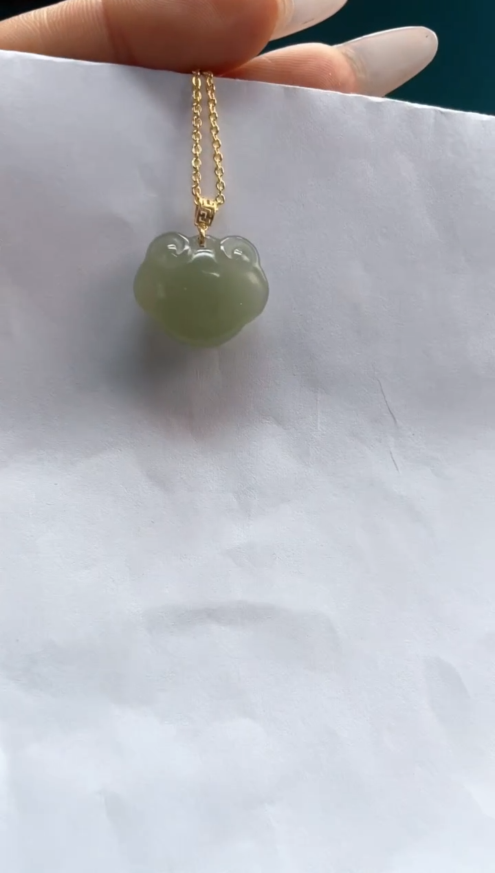 【闪购商品】和田玉吊坠18K金镶嵌湖水绿平安锁发一件