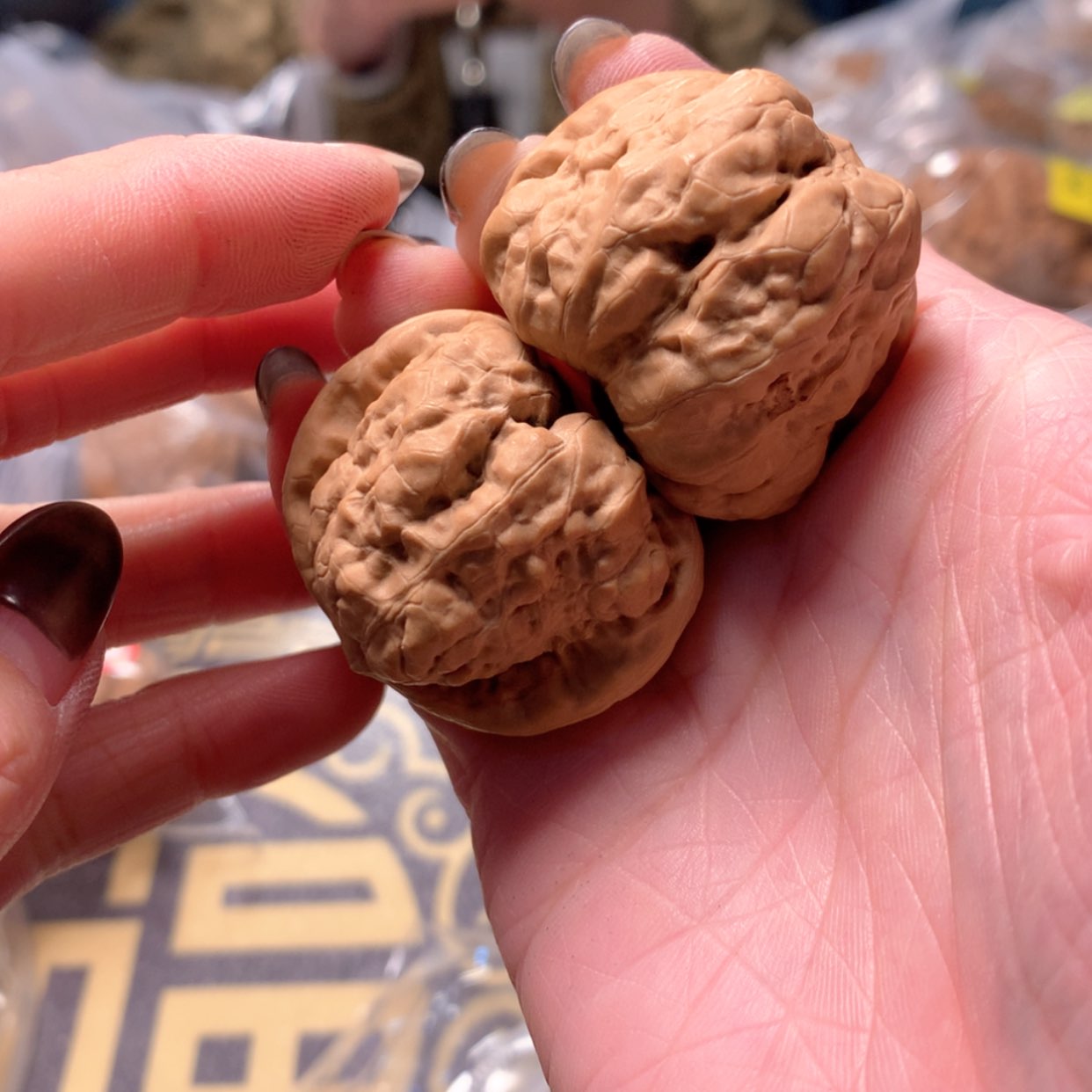 【闪购商品】文玩核桃吊坠清**月