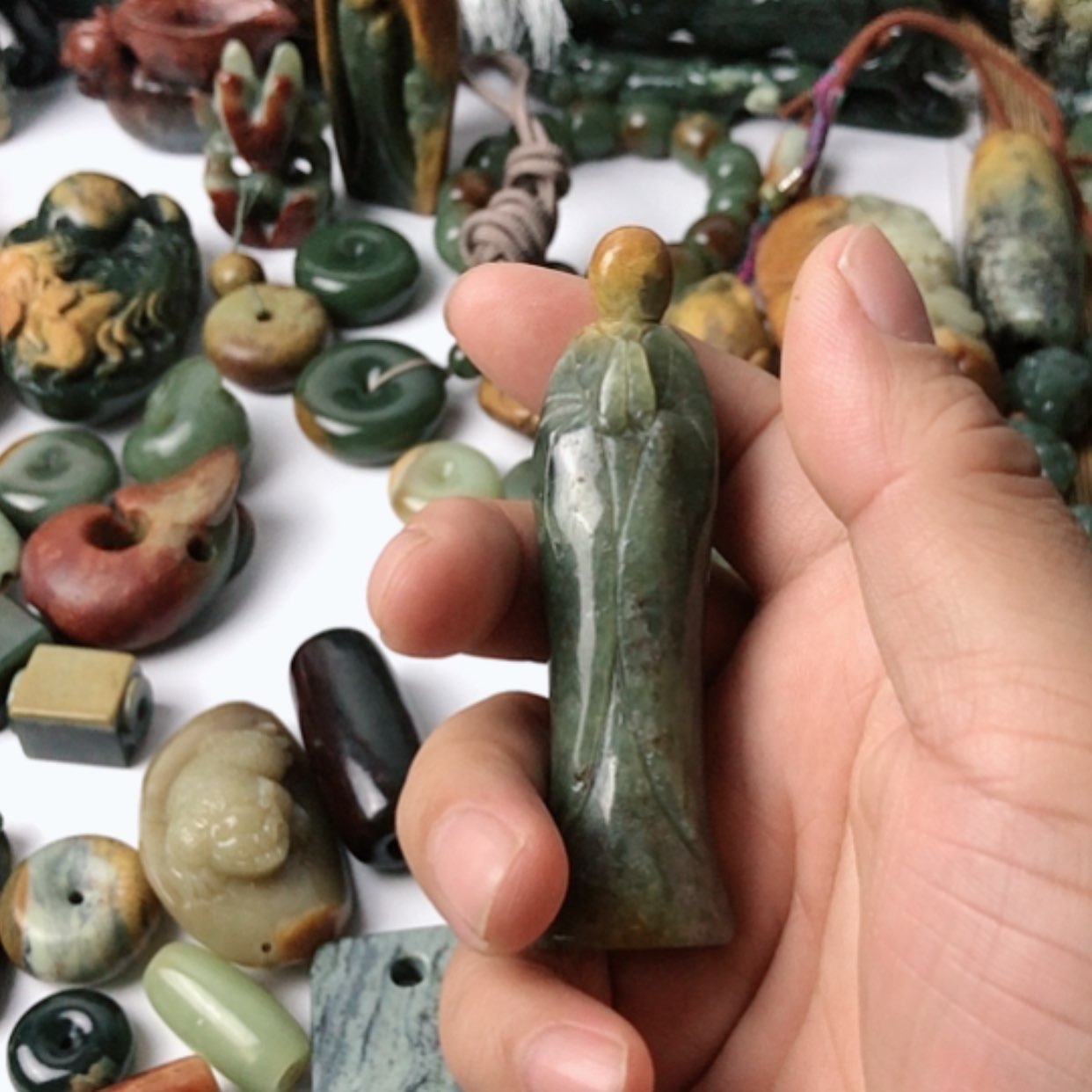 【闪购商品】岫岩河磨玉（透闪石质玉）把件未镶嵌方*盘