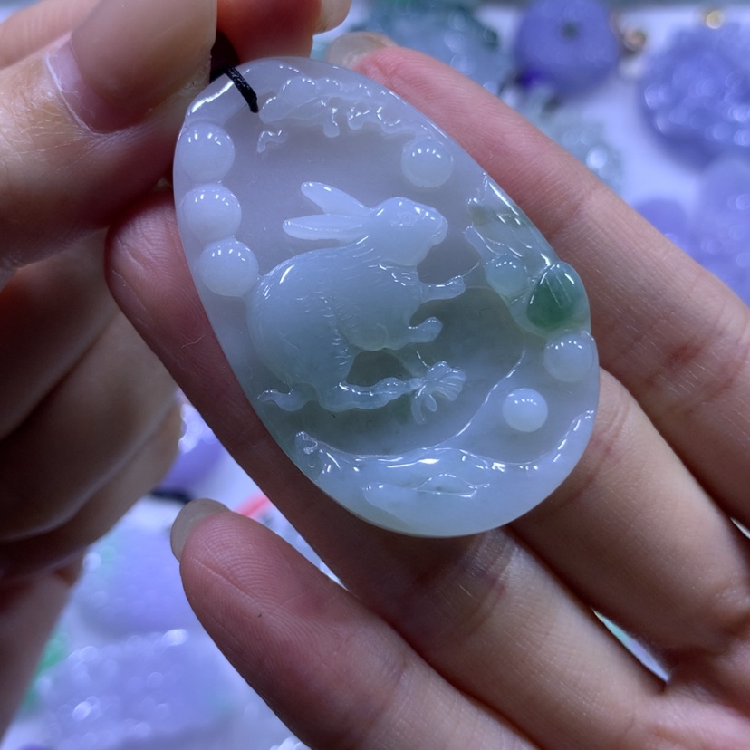 【闪购商品】翡翠颈饰未镶嵌