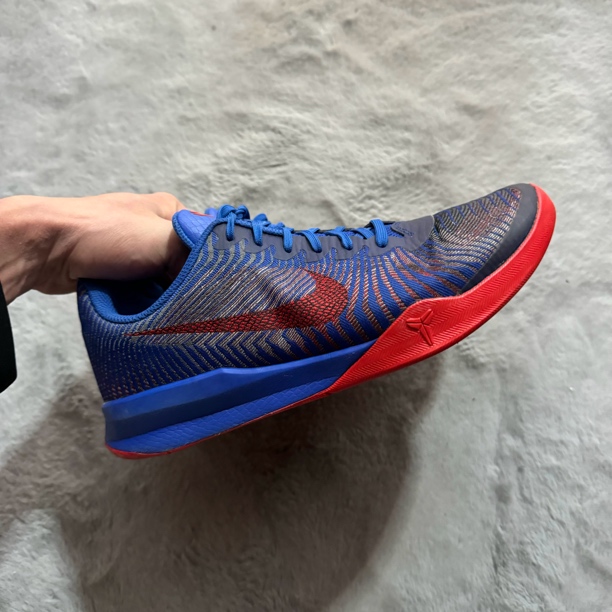 42码 Nike 曼巴精神蓝红 95新 鞋底磨损小 鞋面新 中古篮球鞋