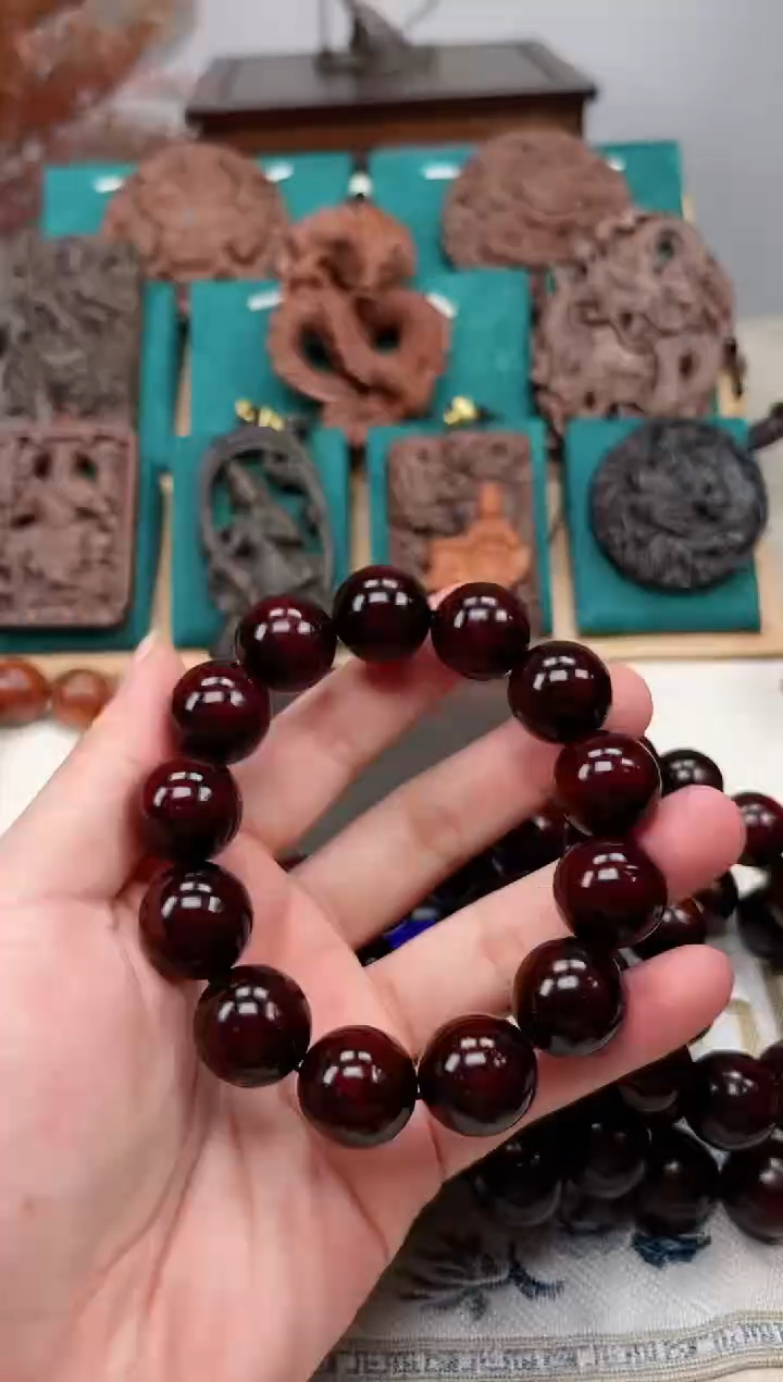 【闪购商品】小叶紫檀手串/手链1.8金星小叶紫檀