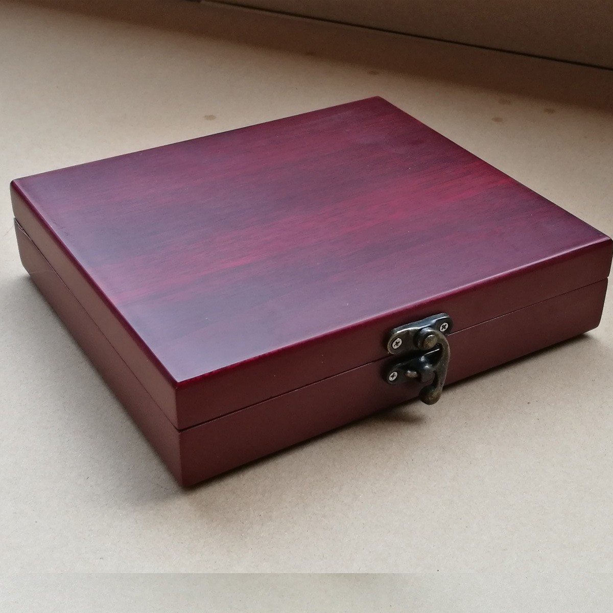 【信任物价  百万补贴】高端定制礼盒A1