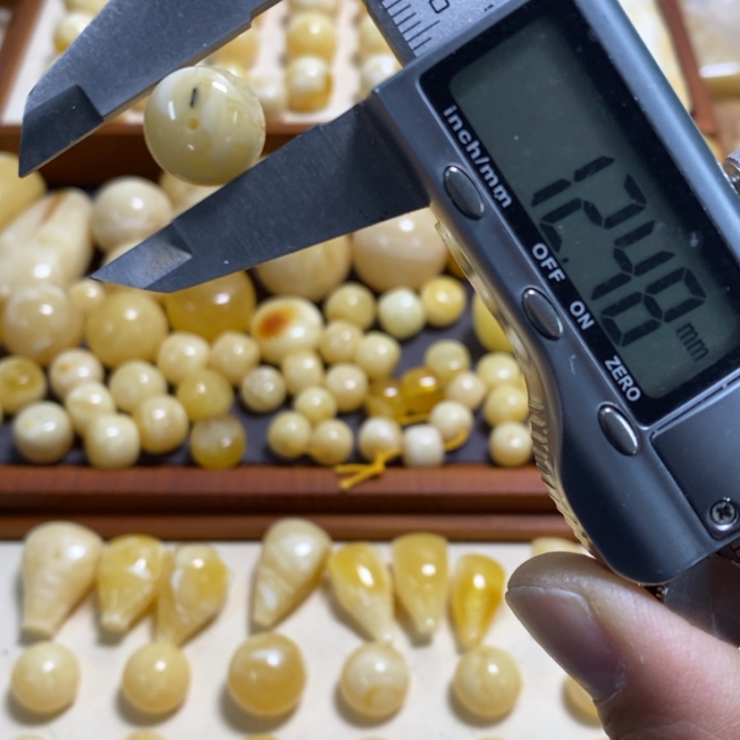 【闪购商品】蜜蜡裸石未镶嵌