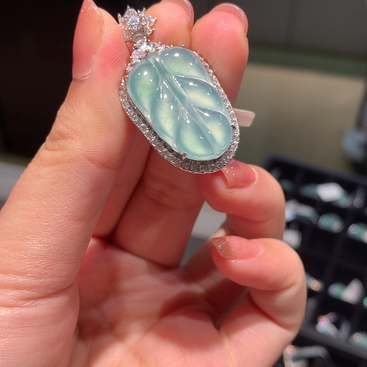 【闪购商品】定制翡翠银S925镶嵌暴**皮