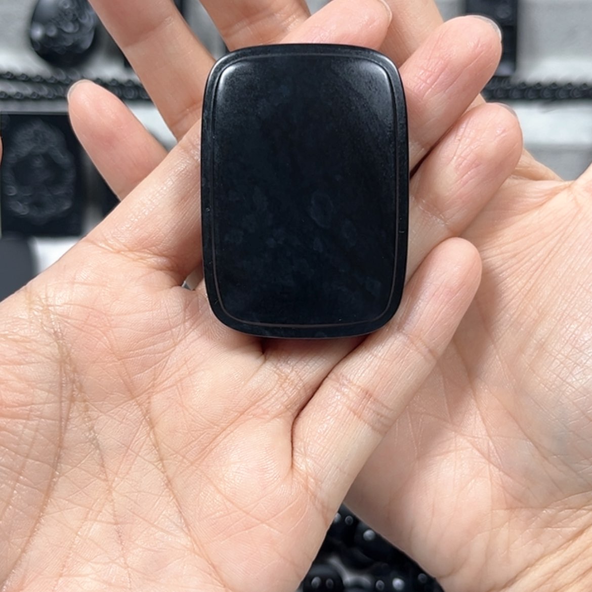 【闪购商品】和田玉（墨玉）颈饰未镶嵌