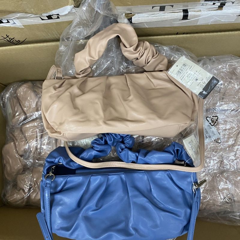 出口欧美软皮褶皱云朵包精致小巧轻便简约出行小包女单肩斜挎包