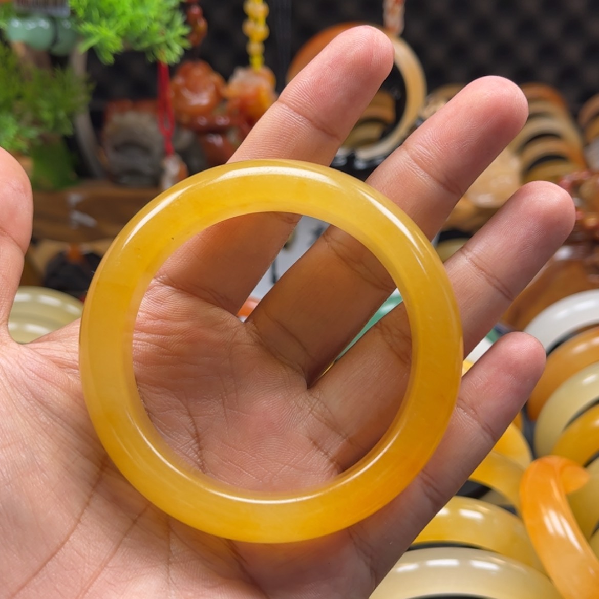 【闪购商品】石英质玉（黄龙玉）手镯未镶嵌冬****