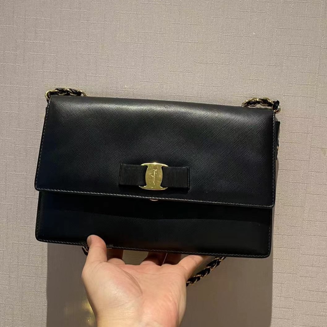 95新 FERRAGAMO/菲拉格慕 黑色链条包