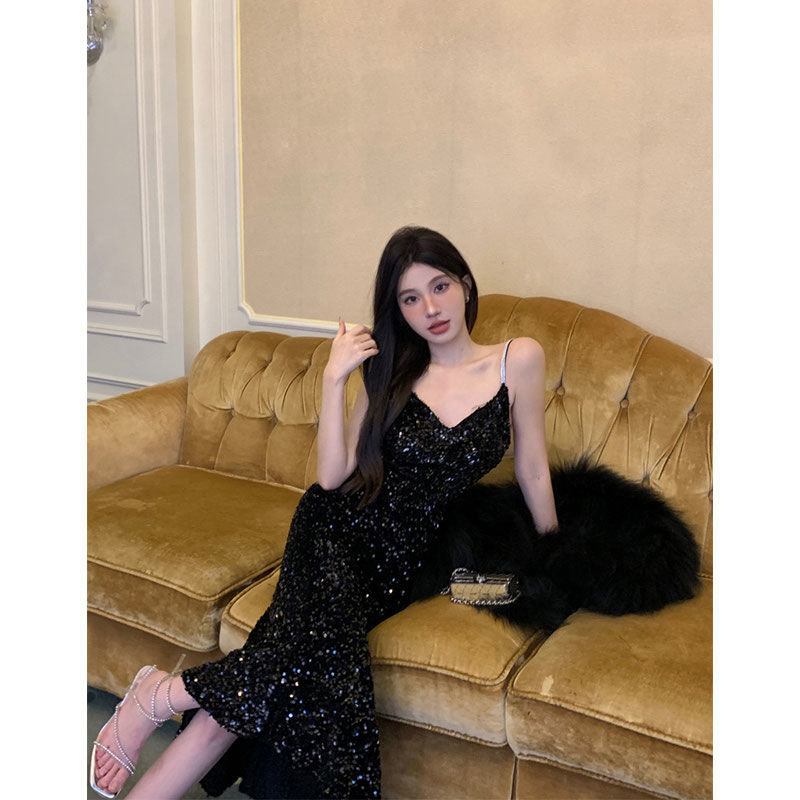 法式吊带连衣裙女秋季丝绒鱼尾气质黑色亮片晚礼服裙