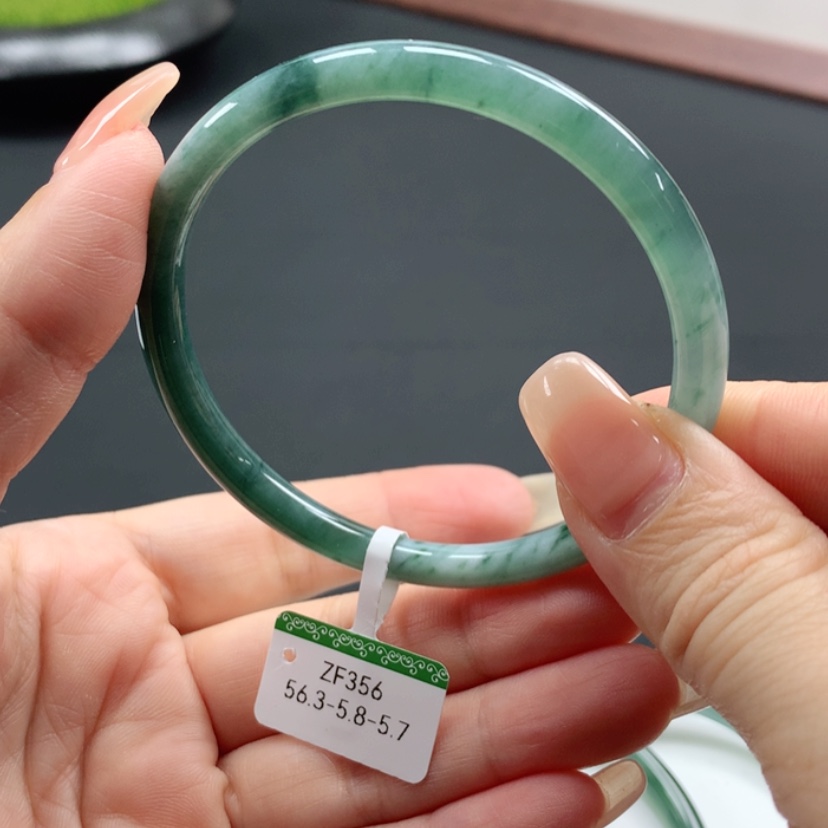 【闪购商品】翡翠手镯未镶嵌