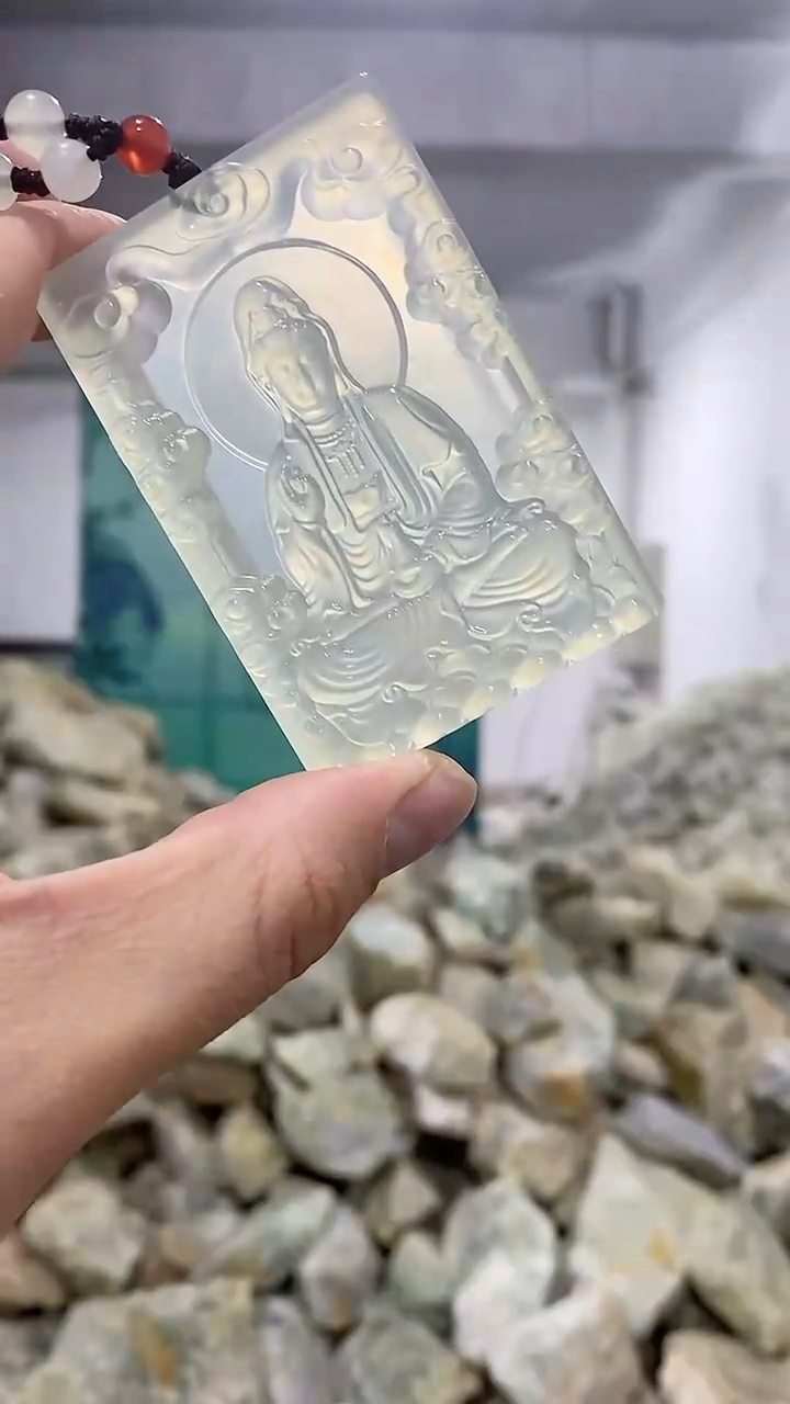 【闪购商品】蛇纹石玉颈饰未镶嵌吊坠