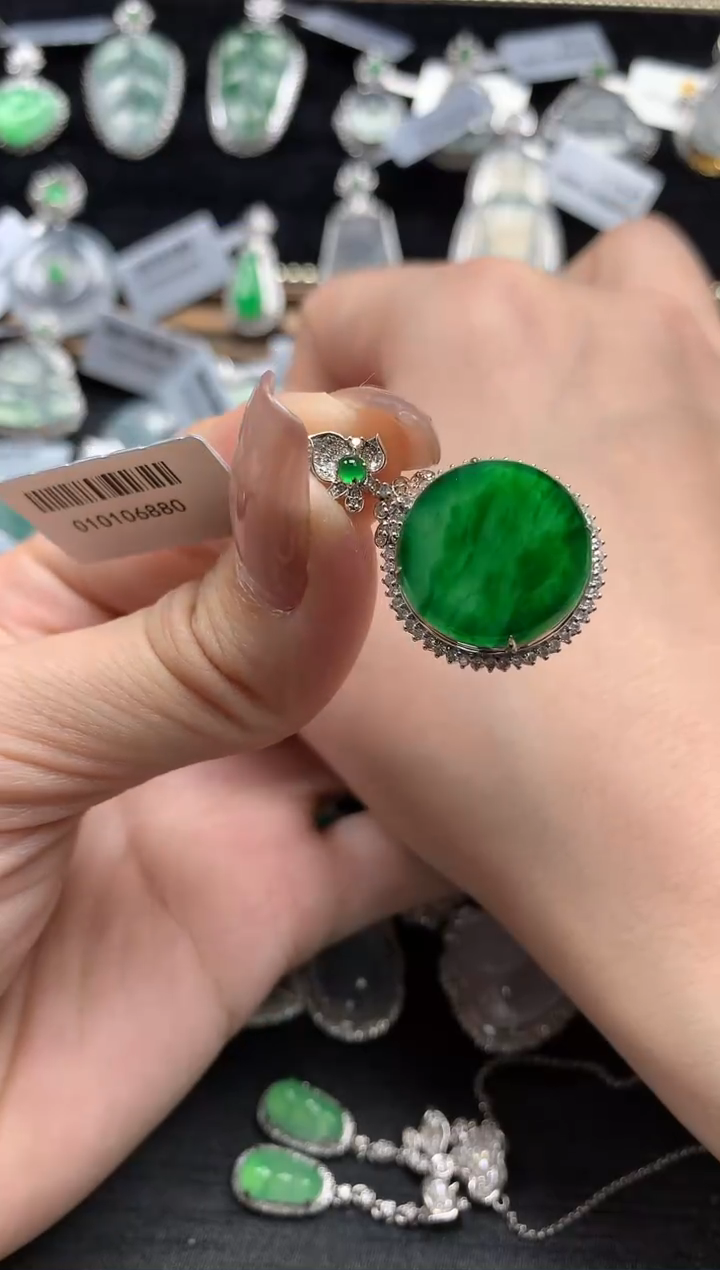 【闪购商品】翡翠挂件18K金镶嵌18k（48小时鉴赏）