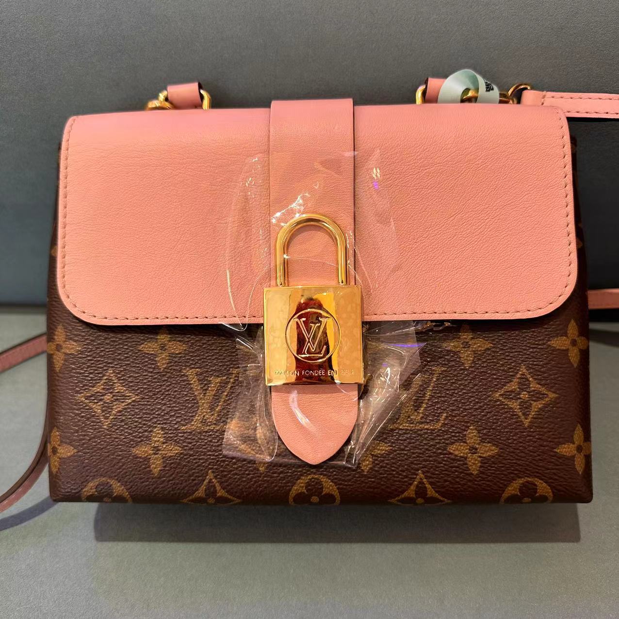 95新 LouisVuitton/路易威登  安洁利严选锁头包/zh1219146