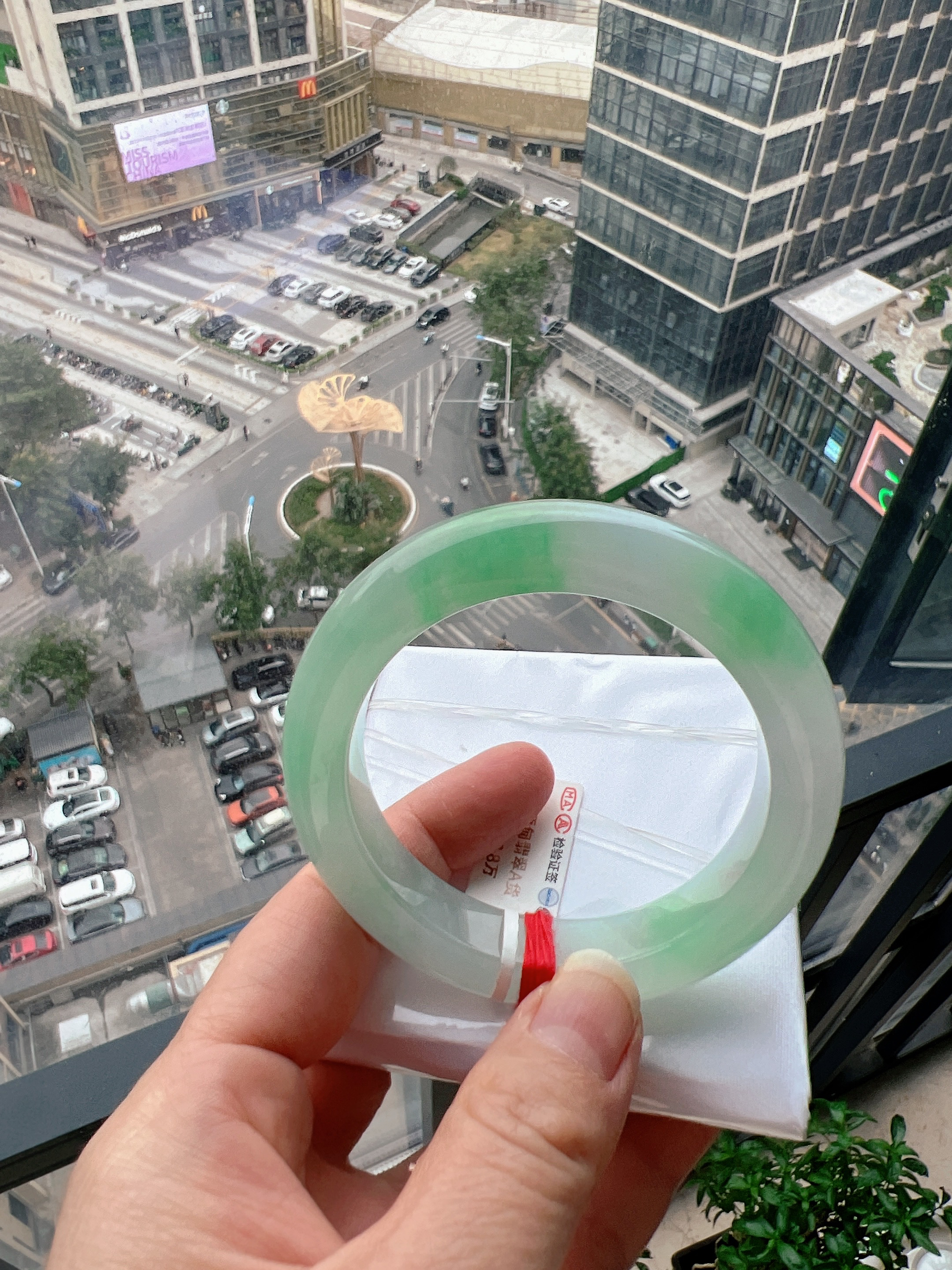 天然缅甸翡翠A货冰绿手镯55圈口付尾款