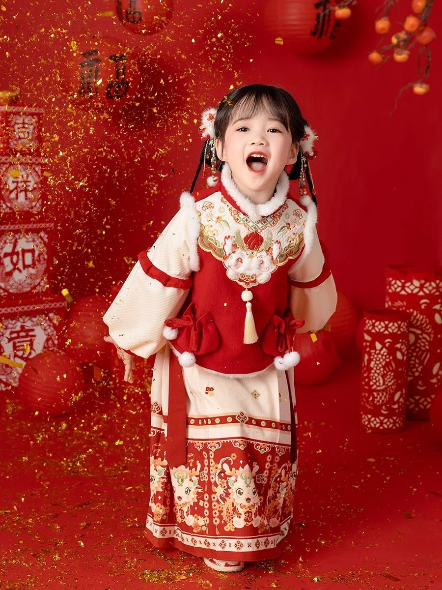2024龙年新款汉服女童冬季明制套装拜年服小女孩新年装马面裙