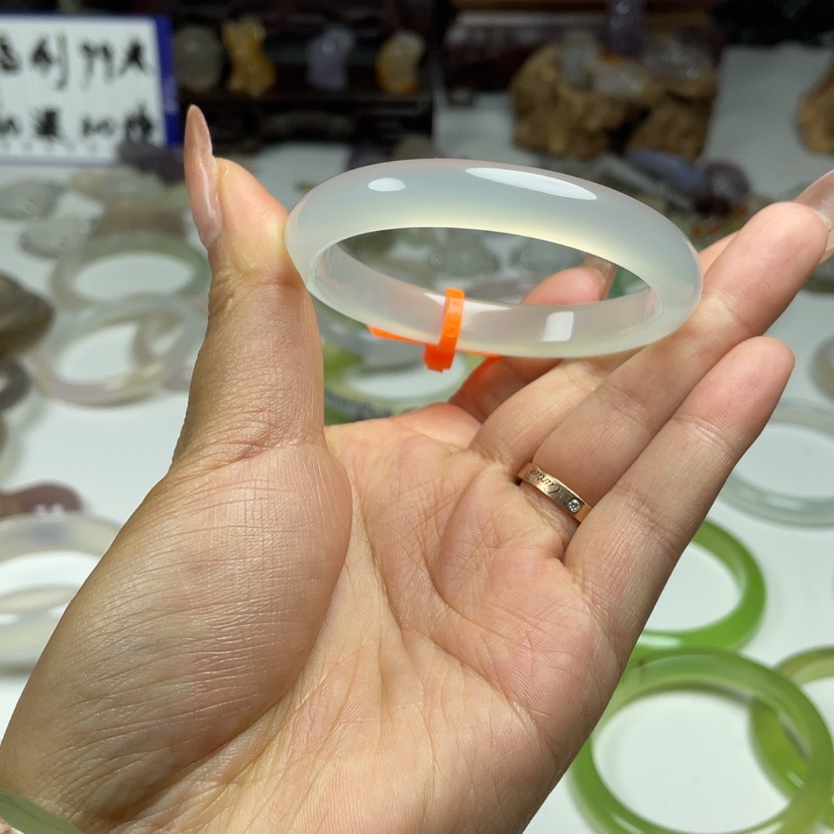 【闪购商品】玛瑙手镯未镶嵌S****y