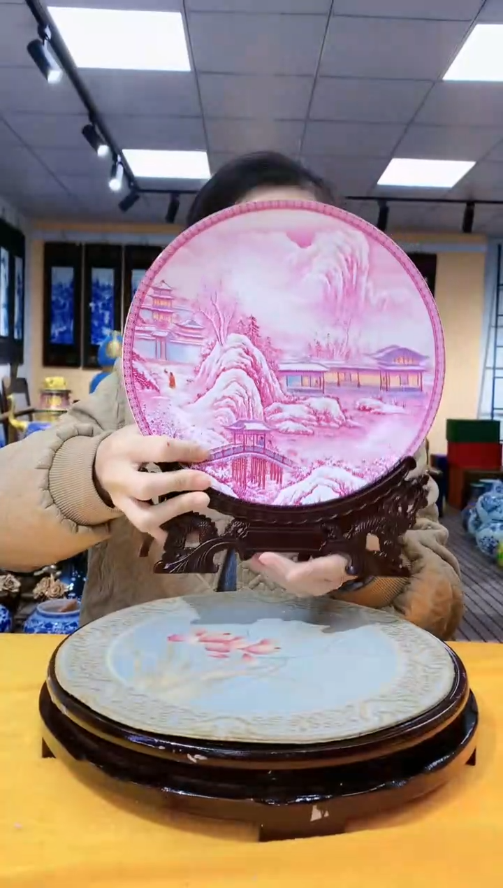 【闪购商品】陶瓷瓶王 红雪景赏盘