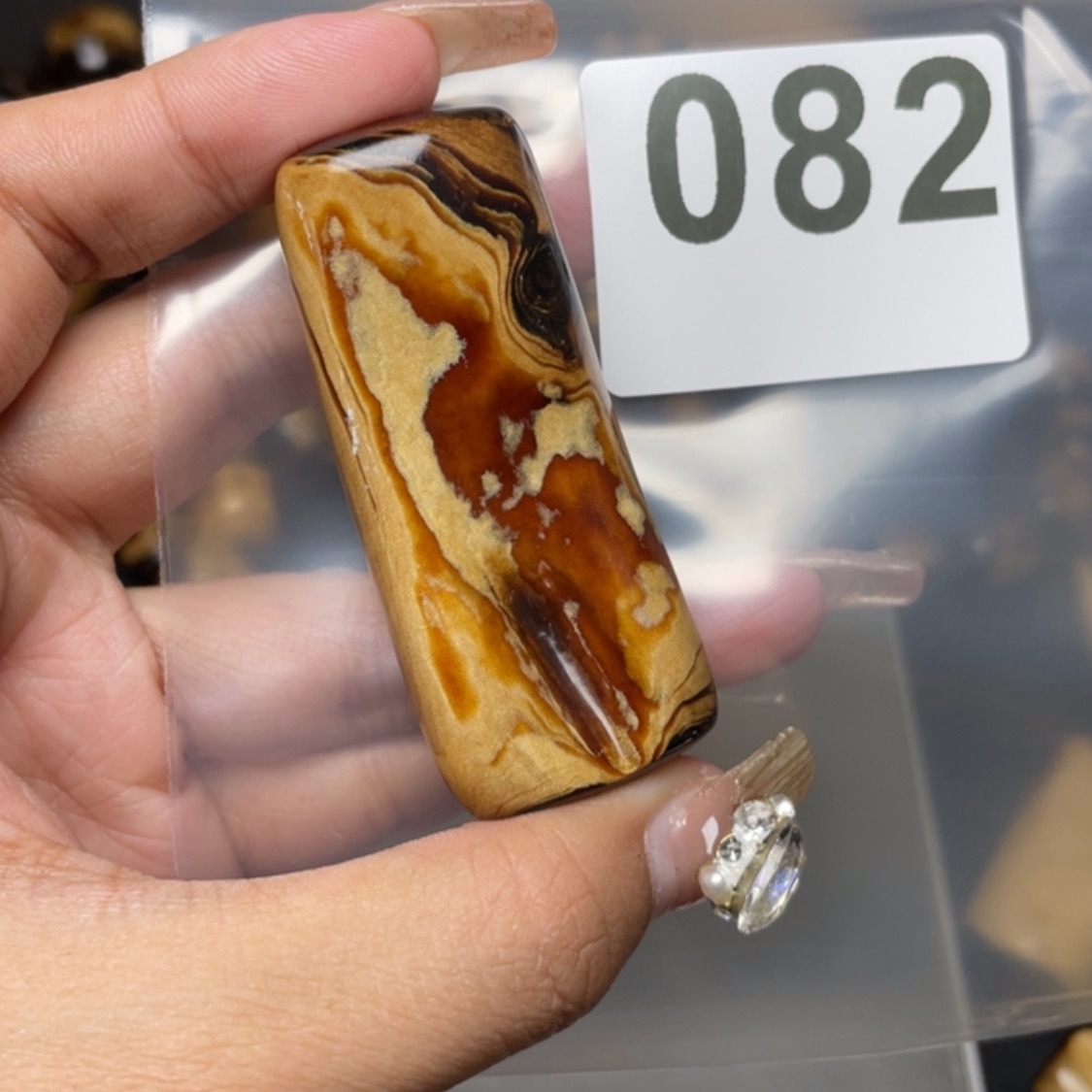 【闪购商品】小六子根雕