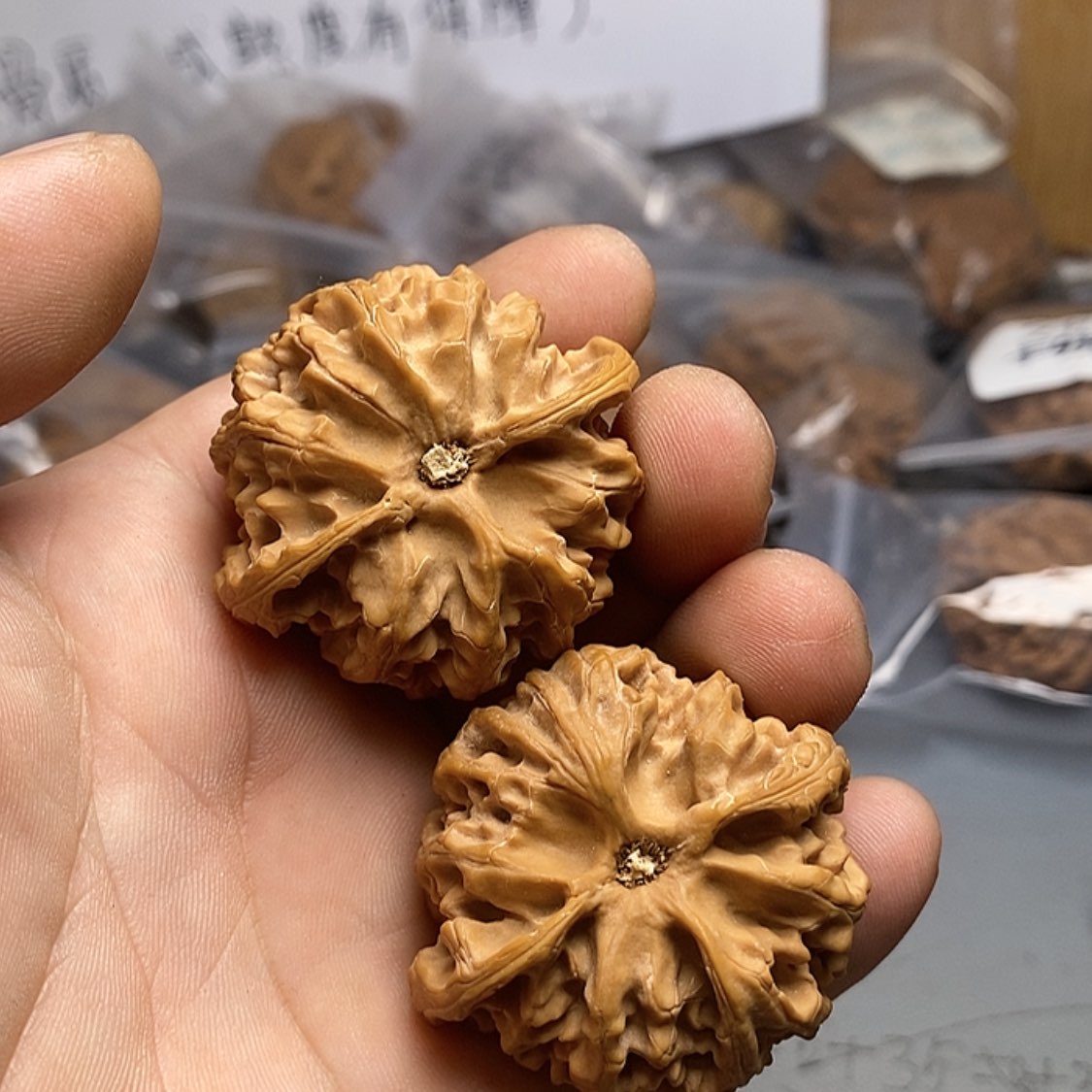 【闪购商品】文玩核桃吊坠宏