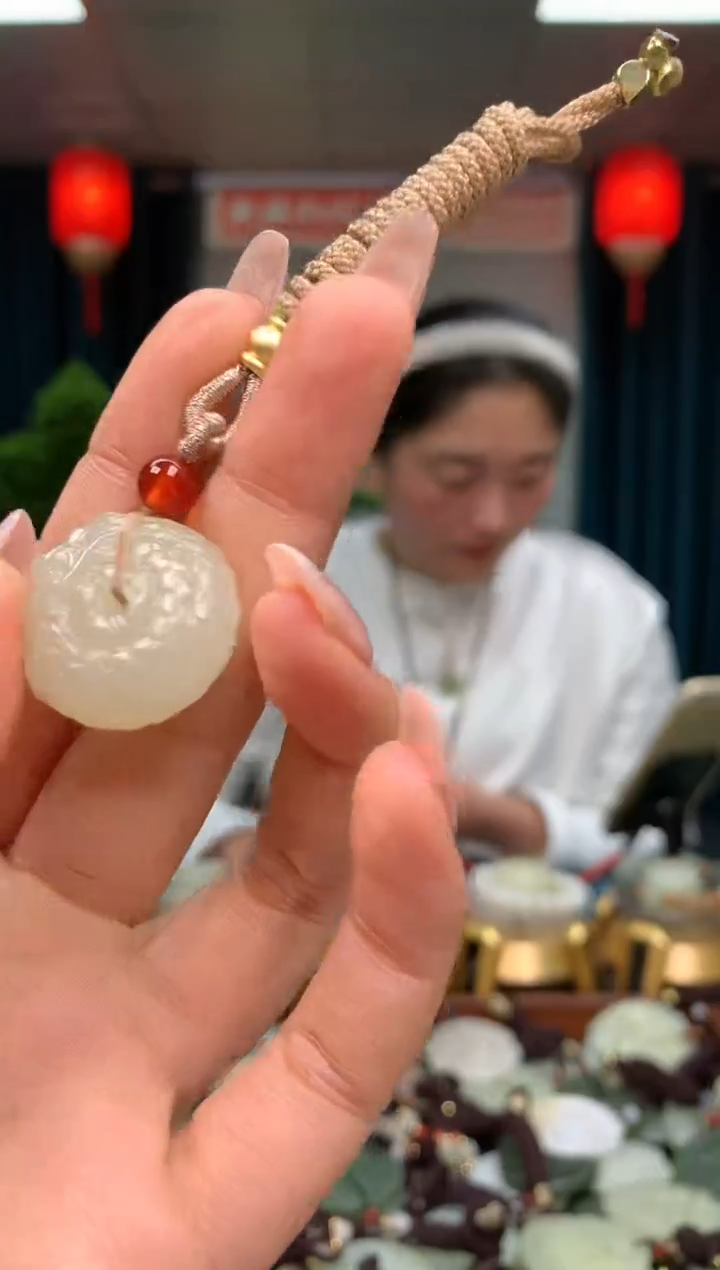 【闪购商品】和田玉颈饰未镶嵌龙扣
